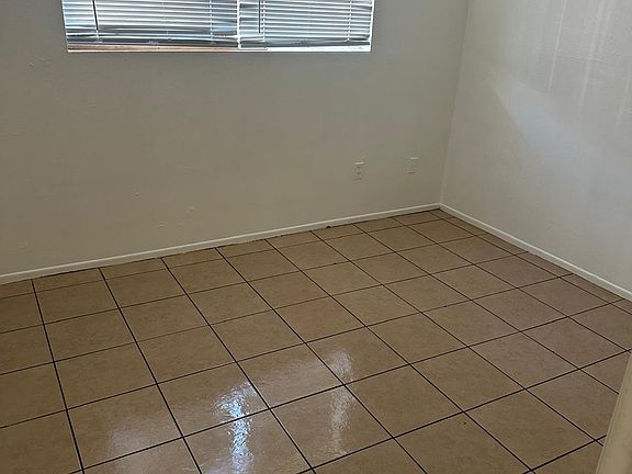 5th image of 4424 N 53rd Ln APT 2
