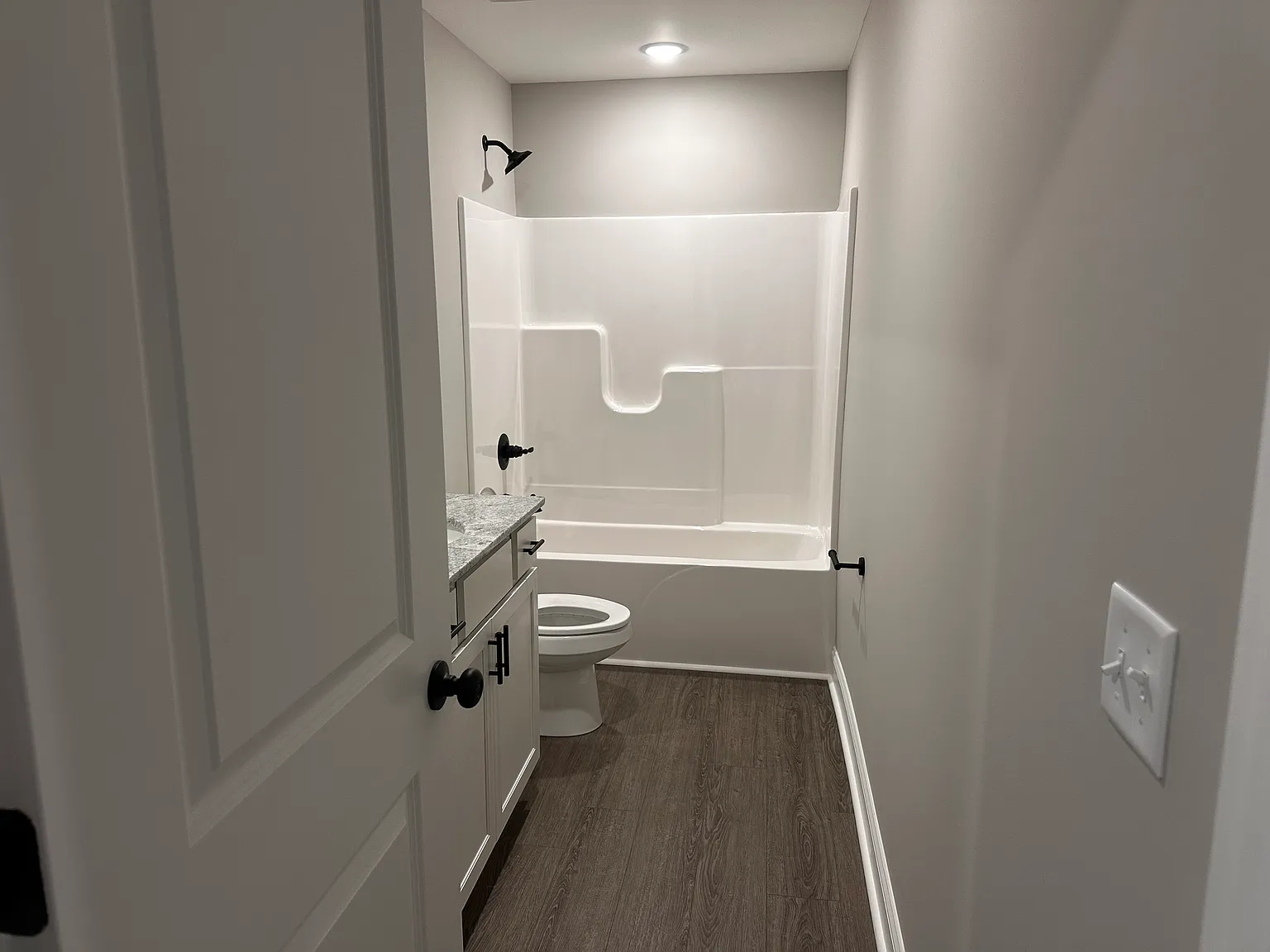 3 bed, 1250 sqft, $1,750 — Photo 4