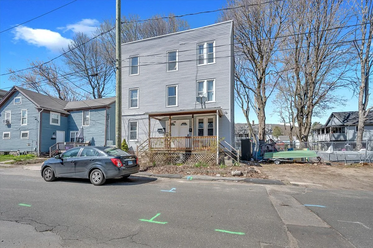 15-19 Thibault Ave - 15 — Photo 2