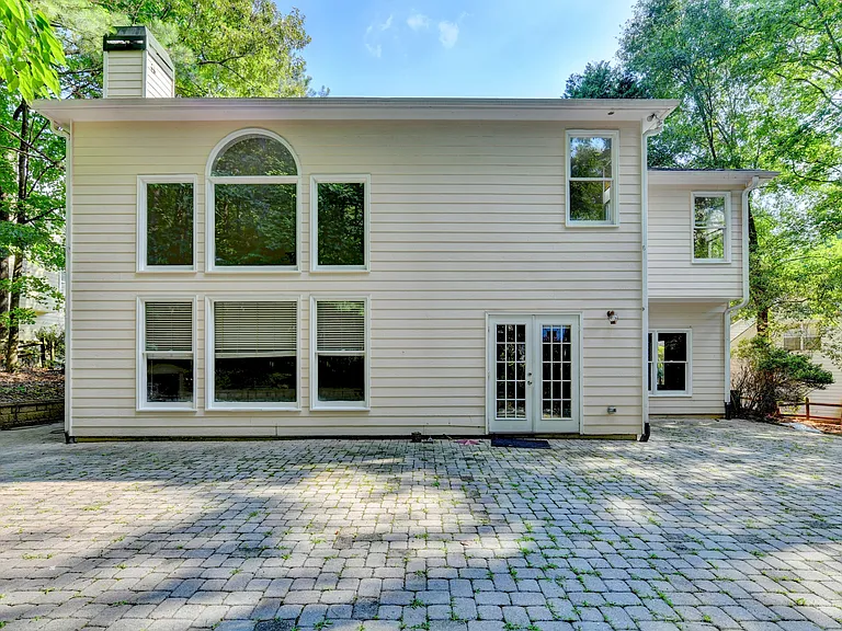 873 Red Rock Ct — Photo 18