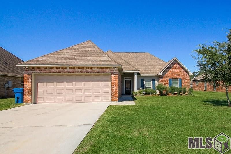 1st image of 15247 Chrissy Dr