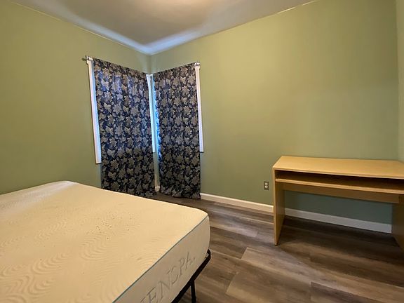 3rd image of 1522 University Ave #1522