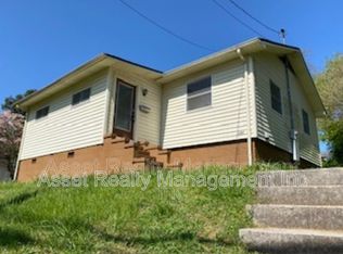 150 Outer Dr, Oak Ridge, TN 37830