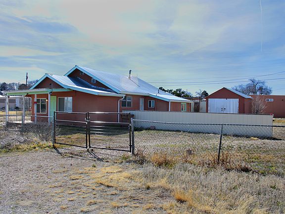 3rd image of 301 N Sunset Ave