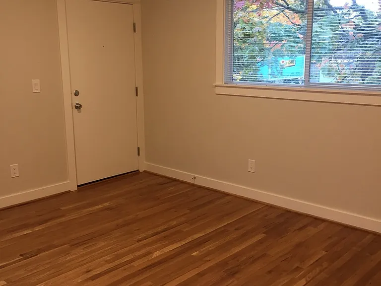 Berkeley Apartments — Photo 18