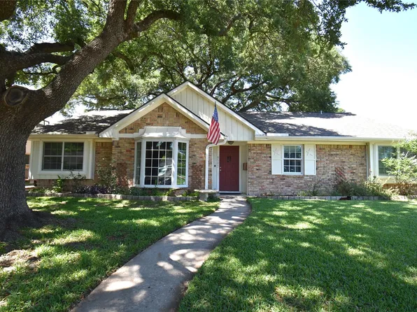 8502 Braes Meadow Dr, Houston, TX 77071