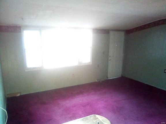 2nd image of 4489 Vine Blvd
