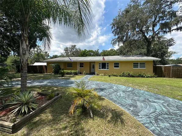 7202 N Center Dr, Tampa, FL 33604