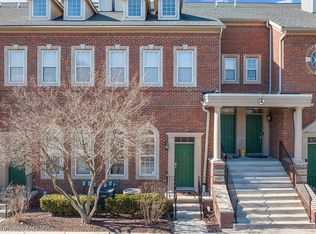 29407 Glen Oaks Blvd E, Farmington Hills, MI 48334