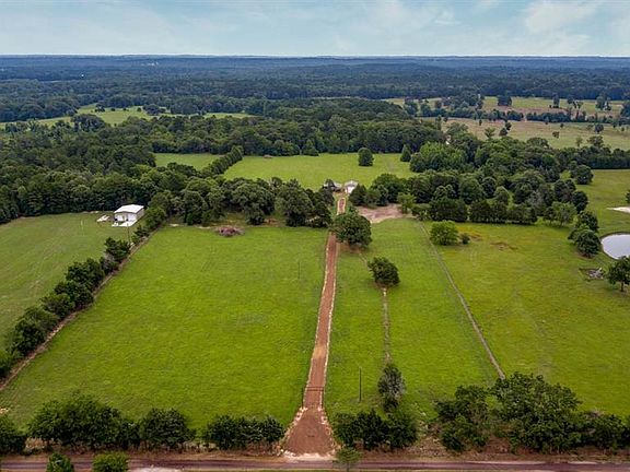 3rd image of 1390 County Road 3811