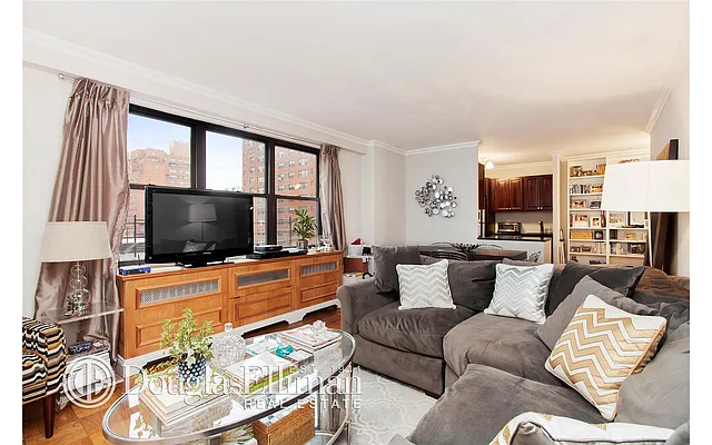 Sold by Douglas Elliman | media 4