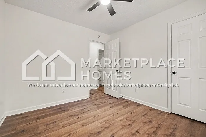 109 Hampton Dr — Photo 16