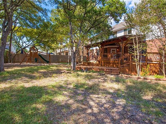 5th image of 8009 Bottlebrush Dr
