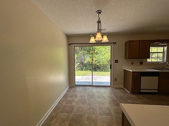 4th image of 133 Glenwood Dr