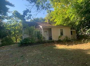 329 Meadow Ave, Newburgh, NY 12550