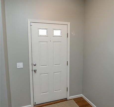 2nd image of 113 Stonepointe Dr