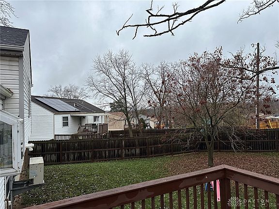 4th image of 1735 Lindsey Ave