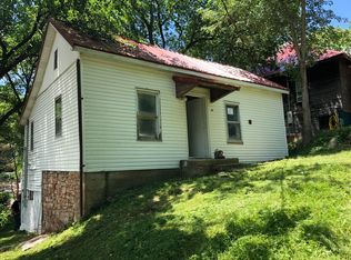 130 W 5th St, Newburg, MO 65550