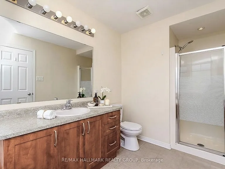 565 Pepperville Cres — Photo 12