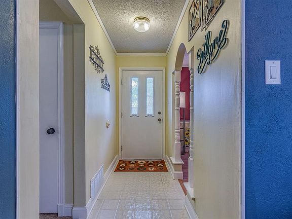 5th image of 3205 Avon Dr