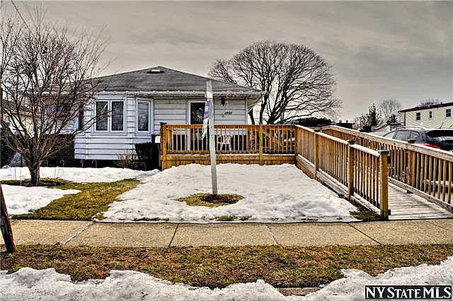 1st image of 2682 Grove Ave