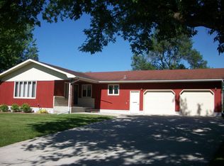 113 Jerome St, Thief River Falls, MN 56701