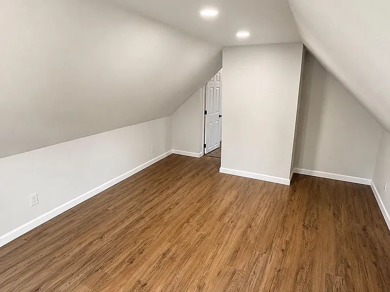 612 Bustleton Pike — Photo 34