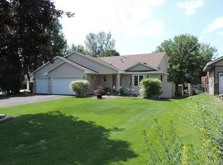 9228 Jarrod Ave S, Cottage Grove, MN 55016