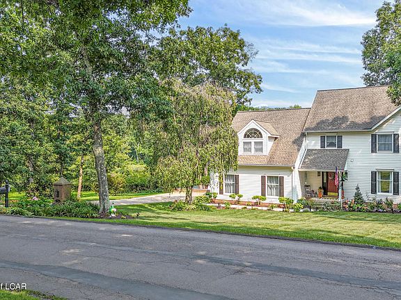 4th image of 1014 Aspen Dr