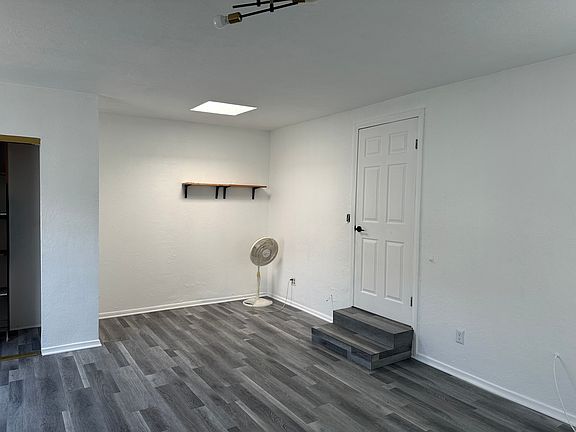 4th image of 7707 Hinds Ave