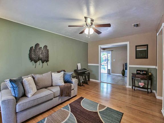 5th image of 814 Chestwood Ave