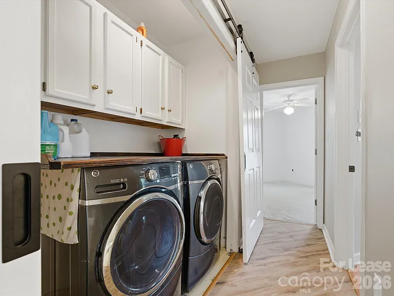 9437 Fairmead Dr — Photo 38
