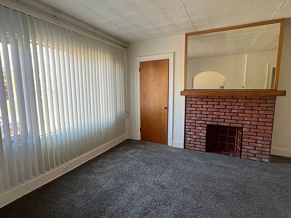 4th image of 679 Orchard Ave #2