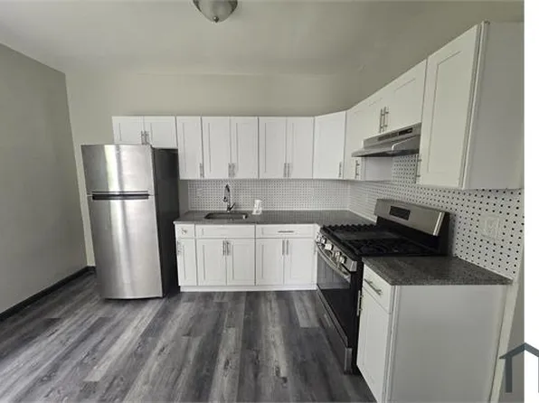 71 W Runyon St Floor 3, Newark, NJ 07108