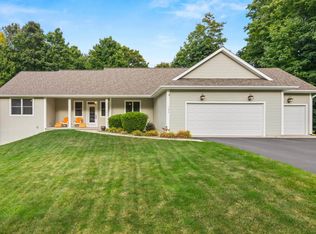 186 Rosebud Ct, Traverse City, MI 49696