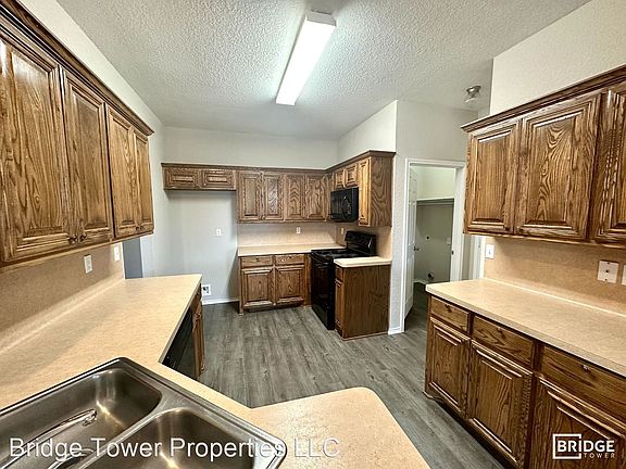 3rd image of 6515 Candleview Ct