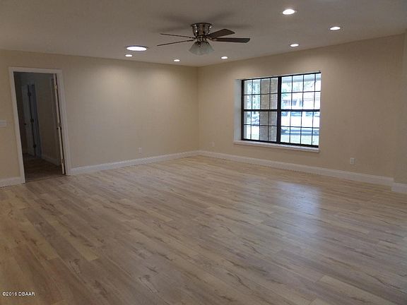 2nd image of 6206 Yosemite Dr
