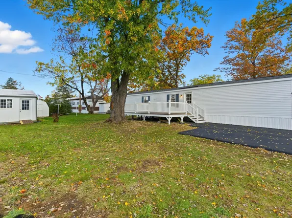 41 Longmeadow Drive, Concord, NH 03301