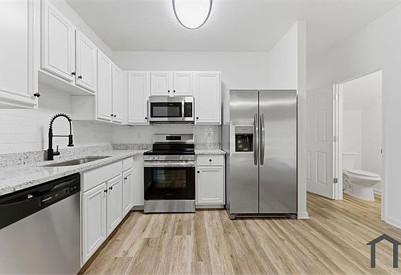 2nd image of 585 McWilliams Rd SE Unit 1406