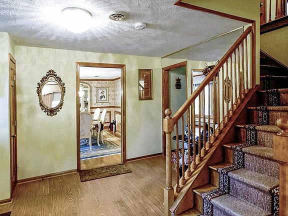 5th image of 106 Blueberry Ln