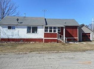 231 5th St, Oconto, WI 54153
