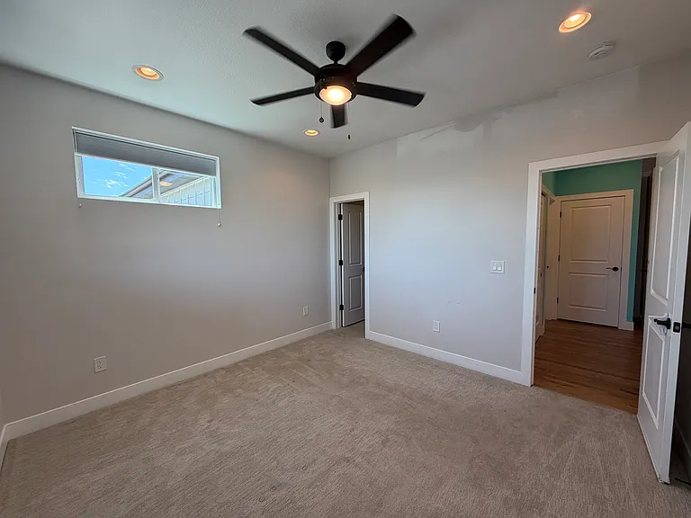 2527 W Wesley Ave — Photo 33