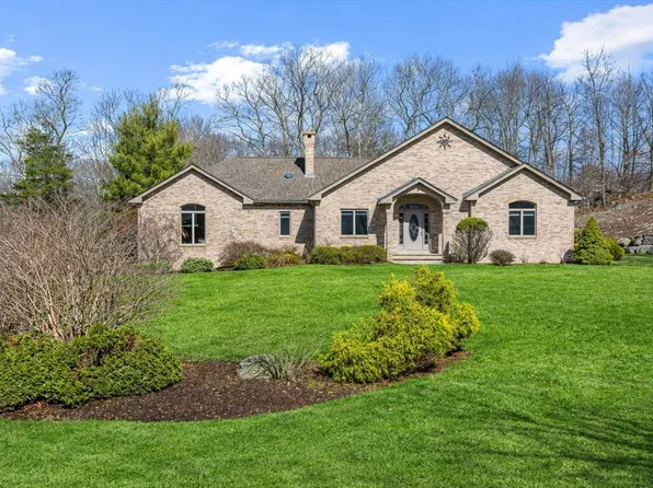 9 Gerry Dr, Seekonk, MA 02771