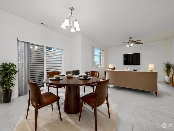 4th image of 4123 McKinley Street NE