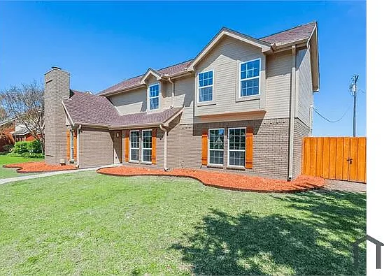 5202 Vagas Dr — Photo 1