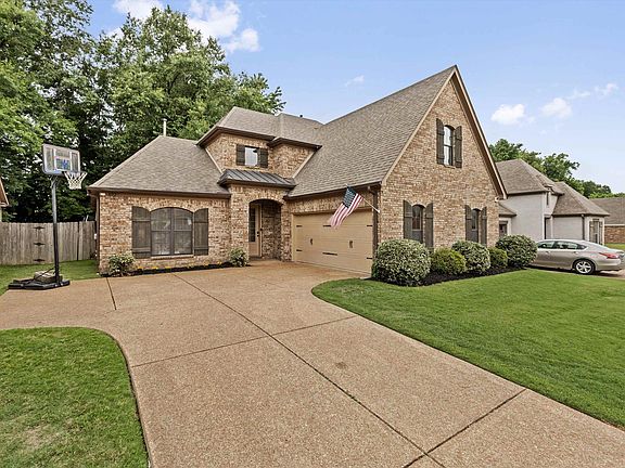 2nd image of 6025 Garrett Valley Ln