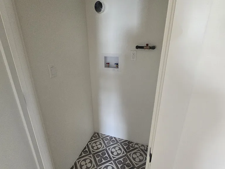 12 Elm St #G3 — Photo 6
