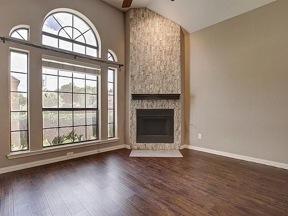 4th image of 332 Leisure Ln