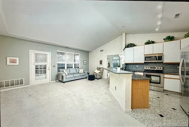 Kitchen area surround breakfast bar