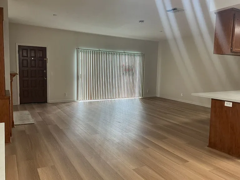 17200 Newhope St #235 — Photo 5